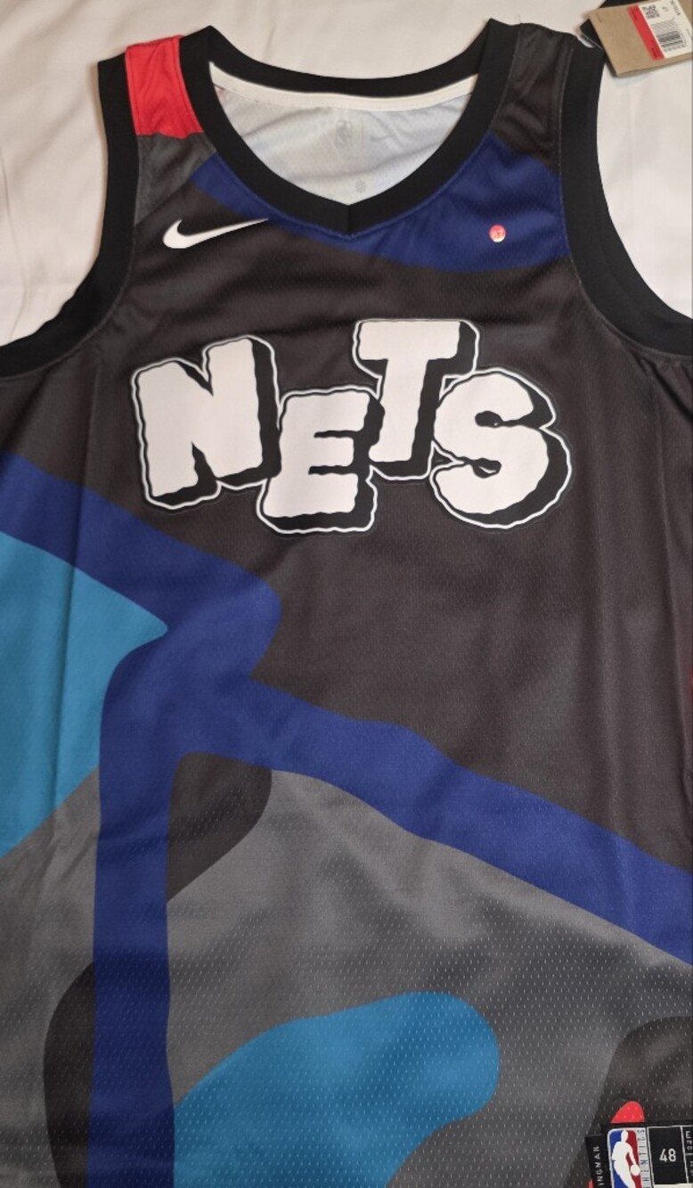 Nike NBA Brooklyn Nets KAWS Jersey Men's Size large. NWTS